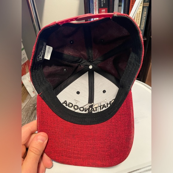 Men’s Chattanooga TN Dark Red SnapBack Hat. Slight Bill Curve. Gently Used - Picture 5 of 7